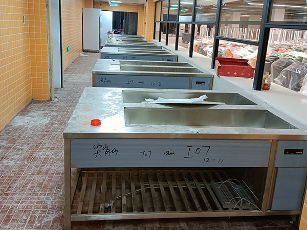 保温出品台